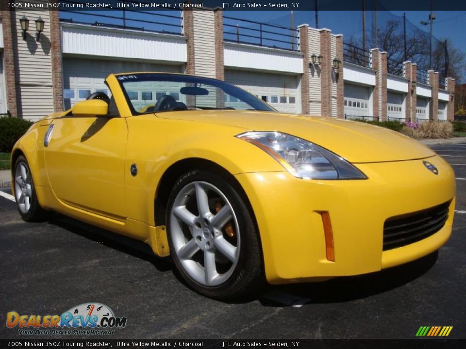 2005 Nissan 350Z Touring Roadster Ultra Yellow Metallic / Charcoal Photo #8
