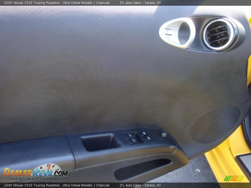 2005 Nissan 350Z Touring Roadster Ultra Yellow Metallic / Charcoal Photo #10