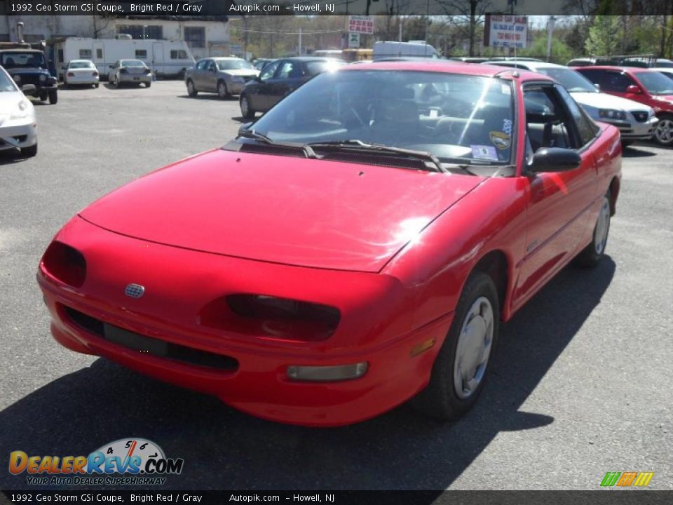 Front 3/4 View of 1992 Geo Storm GSi Coupe Photo #2