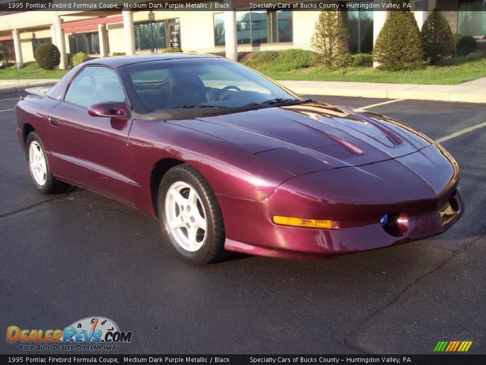 1995 Pontiac Firebird Formula Coupe Medium Dark Purple Metallic / Black Photo #2