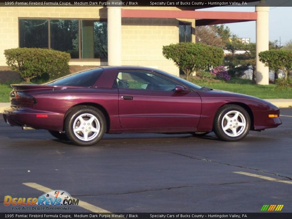 1995 Pontiac Firebird Formula Coupe Medium Dark Purple Metallic / Black Photo #7