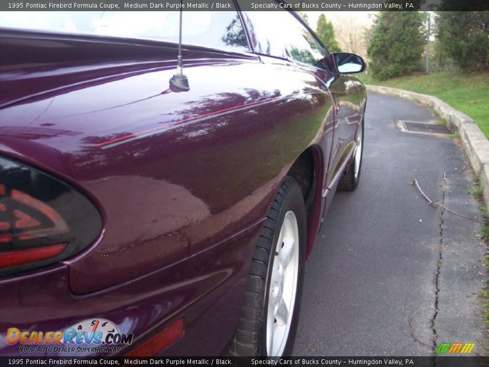 1995 Pontiac Firebird Formula Coupe Medium Dark Purple Metallic / Black Photo #28