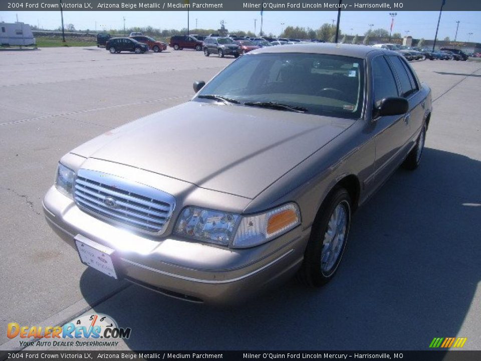 2004 Ford Crown Victoria LX Arizona Beige Metallic / Medium Parchment Photo #7