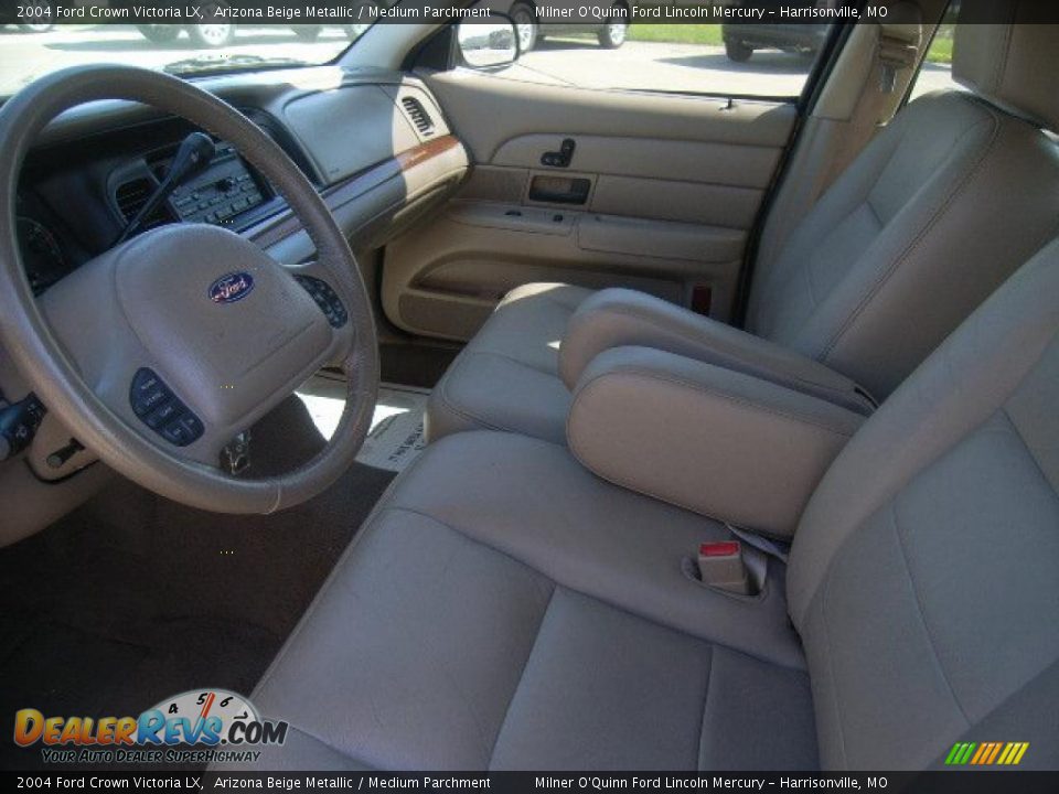 2004 Ford Crown Victoria LX Arizona Beige Metallic / Medium Parchment Photo #22