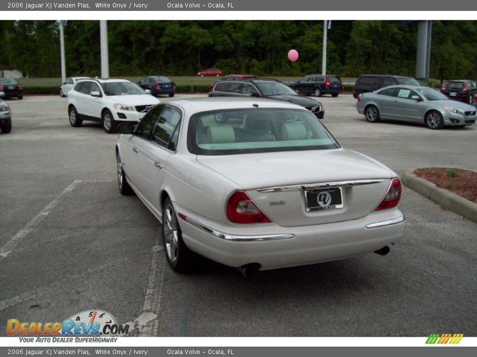 2006 Jaguar XJ Vanden Plas White Onyx / Ivory Photo #7