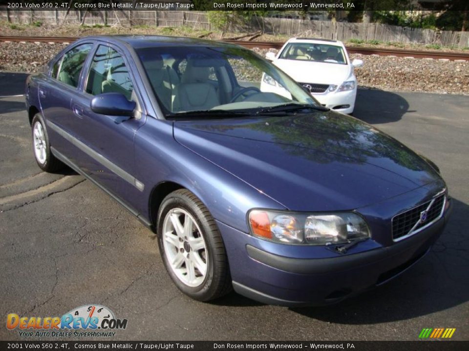 2001 Volvo S60 2.4T Cosmos Blue Metallic / Taupe/Light Taupe Photo #4