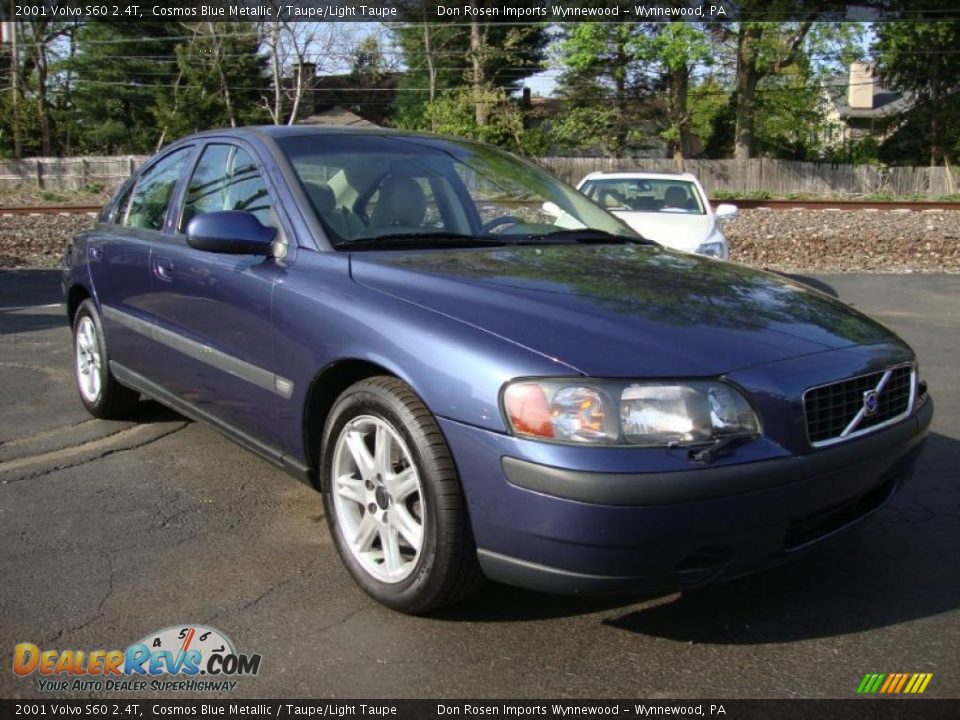 2001 Volvo S60 2.4T Cosmos Blue Metallic / Taupe/Light Taupe Photo #5