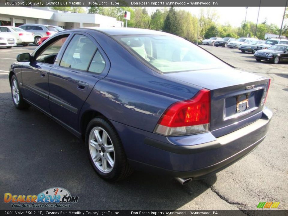 2001 Volvo S60 2.4T Cosmos Blue Metallic / Taupe/Light Taupe Photo #9