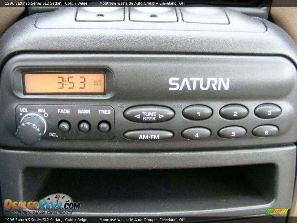 1996 Saturn S Series SL2 Sedan Gold / Beige Photo #20