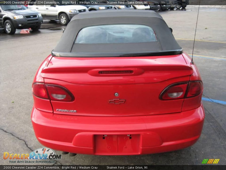 2000 Chevrolet Cavalier Z24 Convertible Bright Red / Medium Gray Photo #4