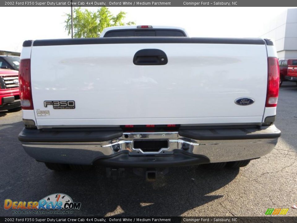 2002 Ford F350 Super Duty Lariat Crew Cab 4x4 Dually Oxford White / Medium Parchment Photo #4