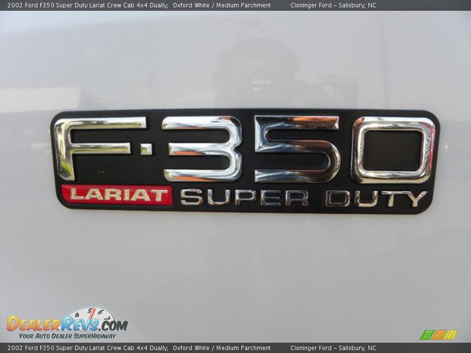 2002 Ford F350 Super Duty Lariat Crew Cab 4x4 Dually Oxford White / Medium Parchment Photo #15