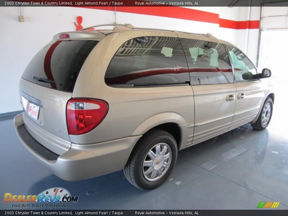 2003 Chrysler Town & Country Limited Light Almond Pearl / Taupe Photo #6