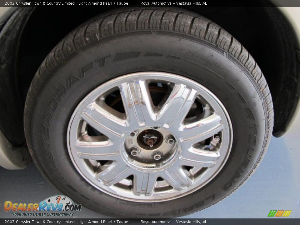 2003 Chrysler Town & Country Limited Light Almond Pearl / Taupe Photo #8