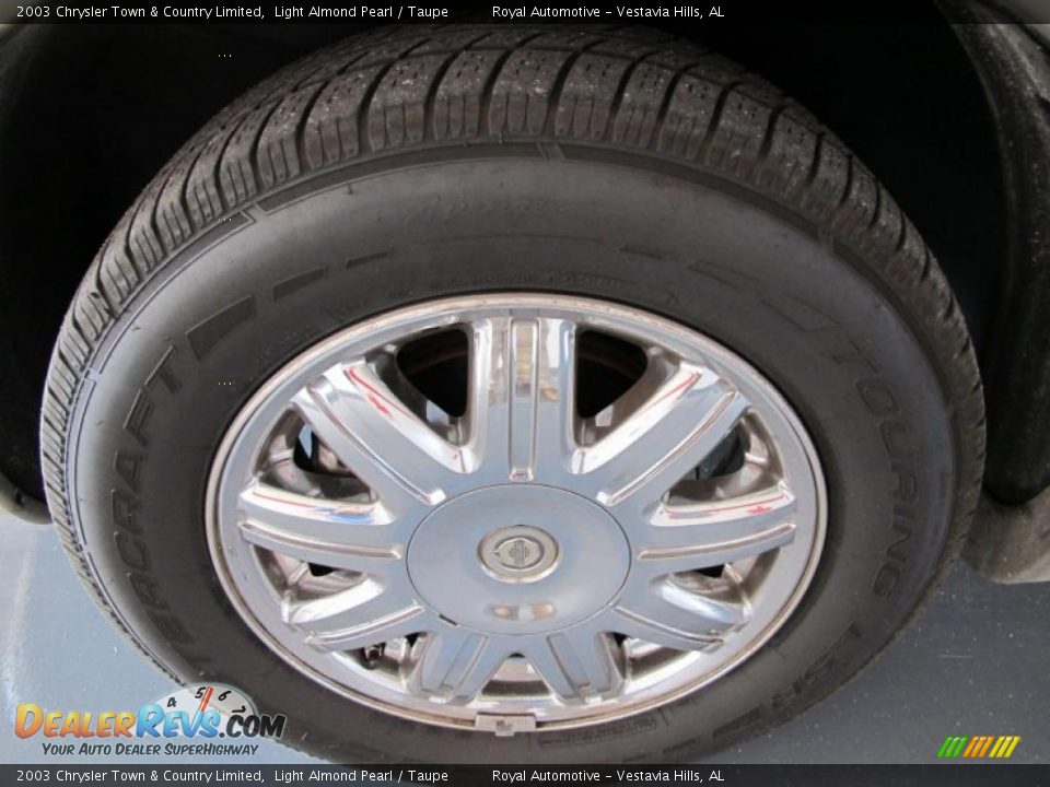 2003 Chrysler Town & Country Limited Light Almond Pearl / Taupe Photo #9