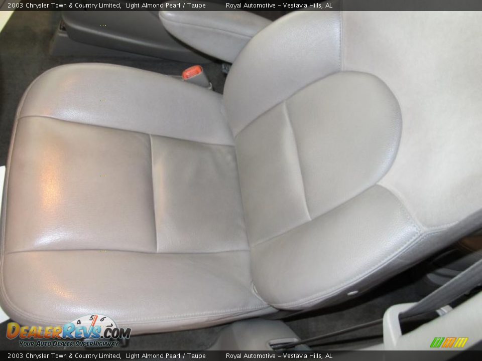 2003 Chrysler Town & Country Limited Light Almond Pearl / Taupe Photo #13