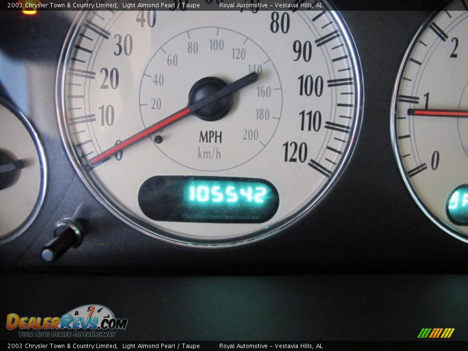 2003 Chrysler Town & Country Limited Light Almond Pearl / Taupe Photo #15