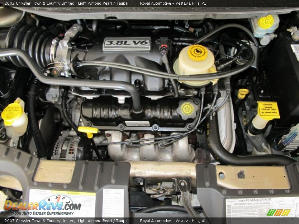 2003 Chrysler Town & Country Limited Light Almond Pearl / Taupe Photo #28