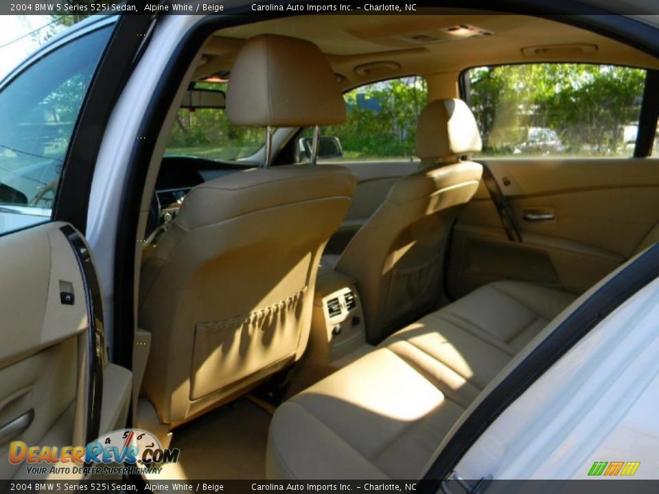 2004 BMW 5 Series 525i Sedan Alpine White / Beige Photo #17