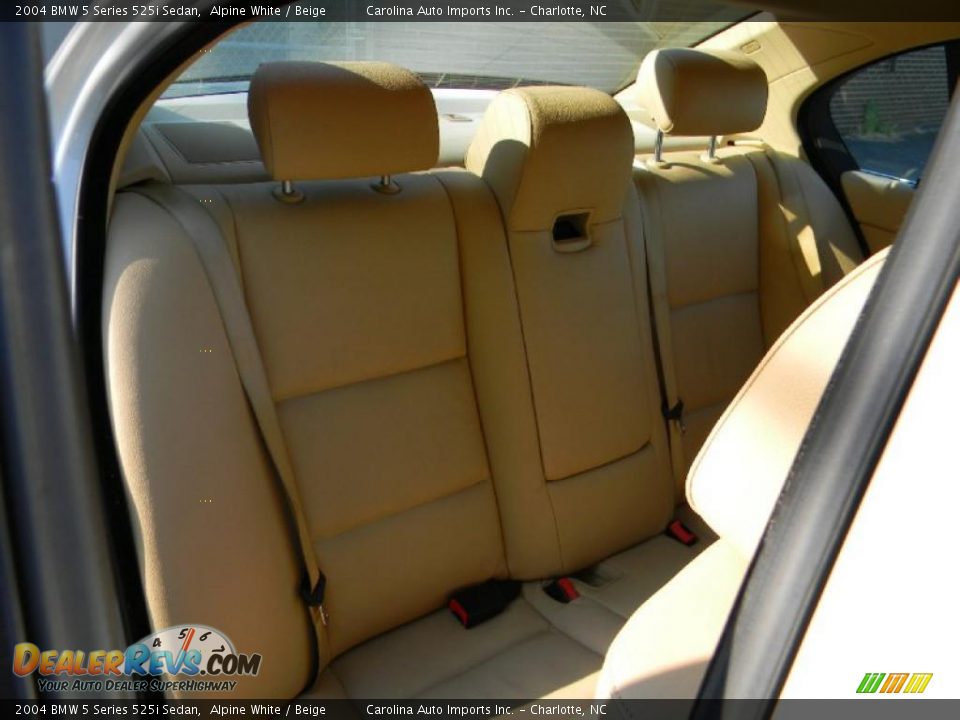 2004 BMW 5 Series 525i Sedan Alpine White / Beige Photo #23