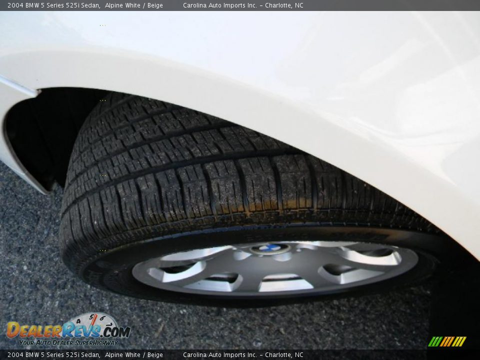2004 BMW 5 Series 525i Sedan Alpine White / Beige Photo #27
