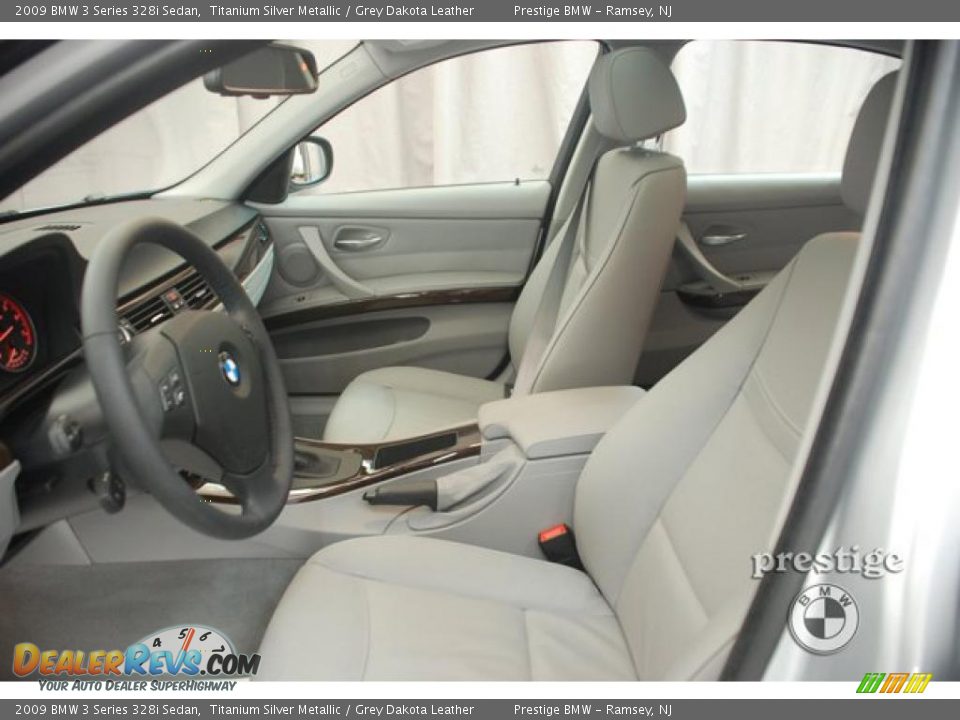 2009 BMW 3 Series 328i Sedan Titanium Silver Metallic / Grey Dakota Leather Photo #14