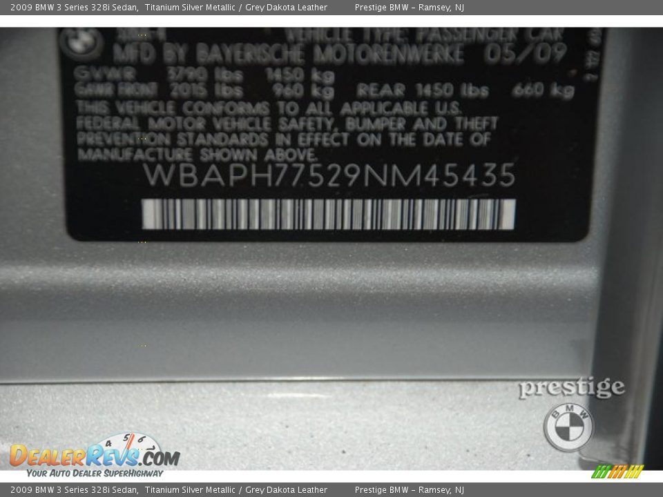 2009 BMW 3 Series 328i Sedan Titanium Silver Metallic / Grey Dakota Leather Photo #15