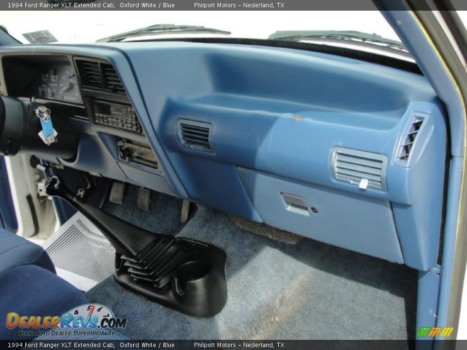 1994 Ford Ranger XLT Extended Cab Oxford White / Blue Photo #30