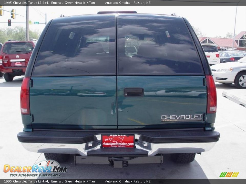 1995 Chevrolet Tahoe LS 4x4 Emerald Green Metallic / Tan Photo #6