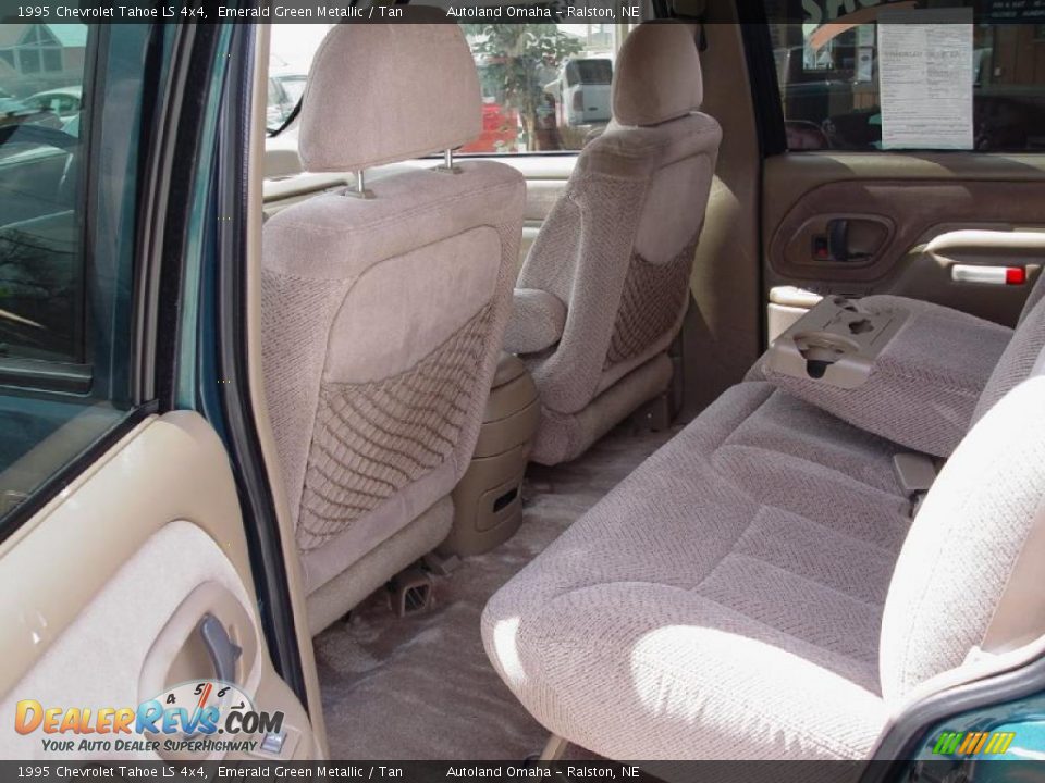1995 Chevrolet Tahoe LS 4x4 Emerald Green Metallic / Tan Photo #16