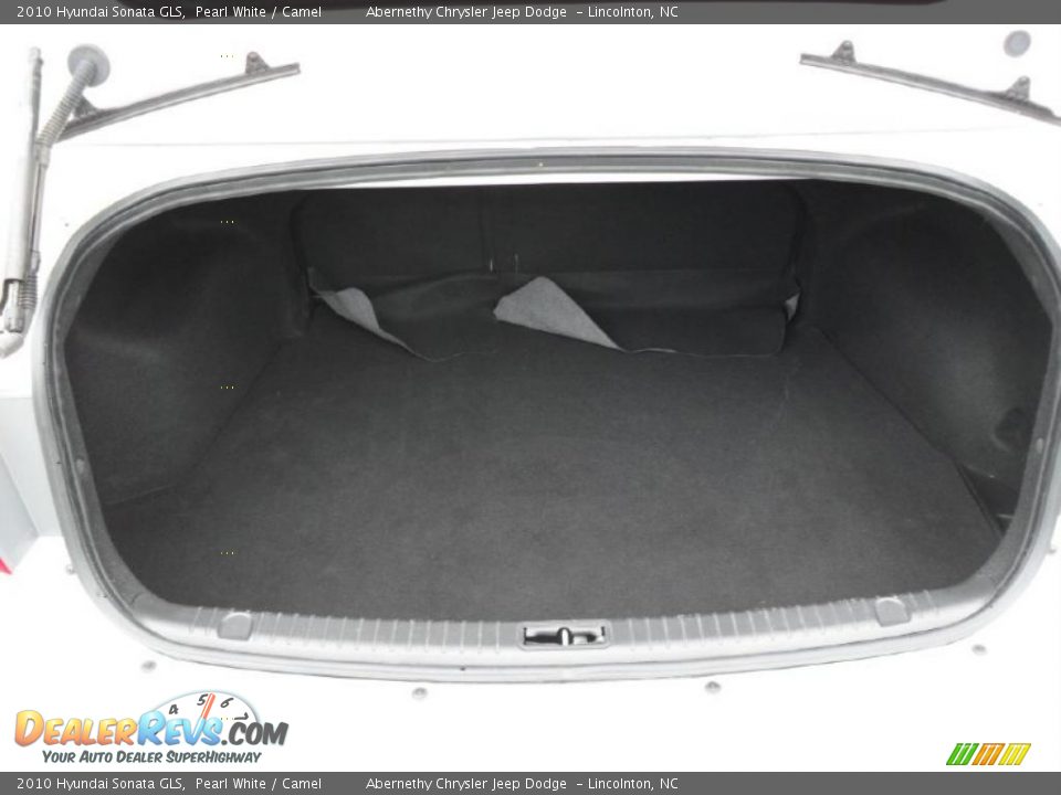2010 Hyundai Sonata GLS Pearl White / Camel Photo #15