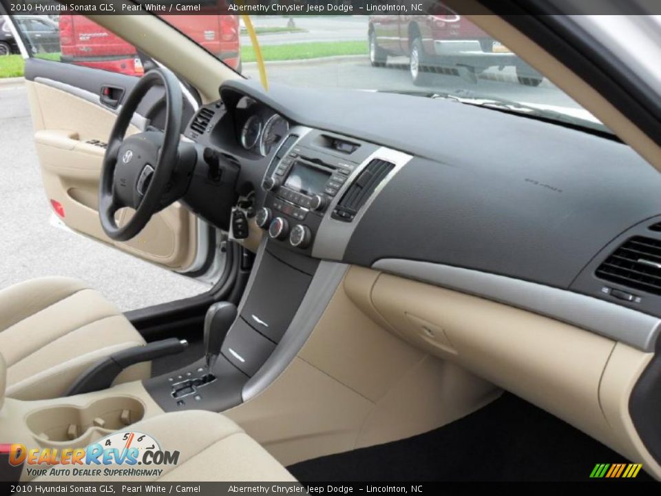 2010 Hyundai Sonata GLS Pearl White / Camel Photo #18