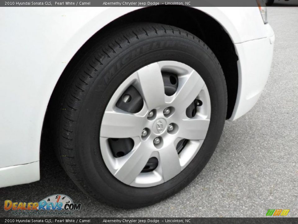 2010 Hyundai Sonata GLS Pearl White / Camel Photo #20