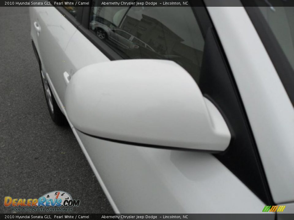 2010 Hyundai Sonata GLS Pearl White / Camel Photo #21