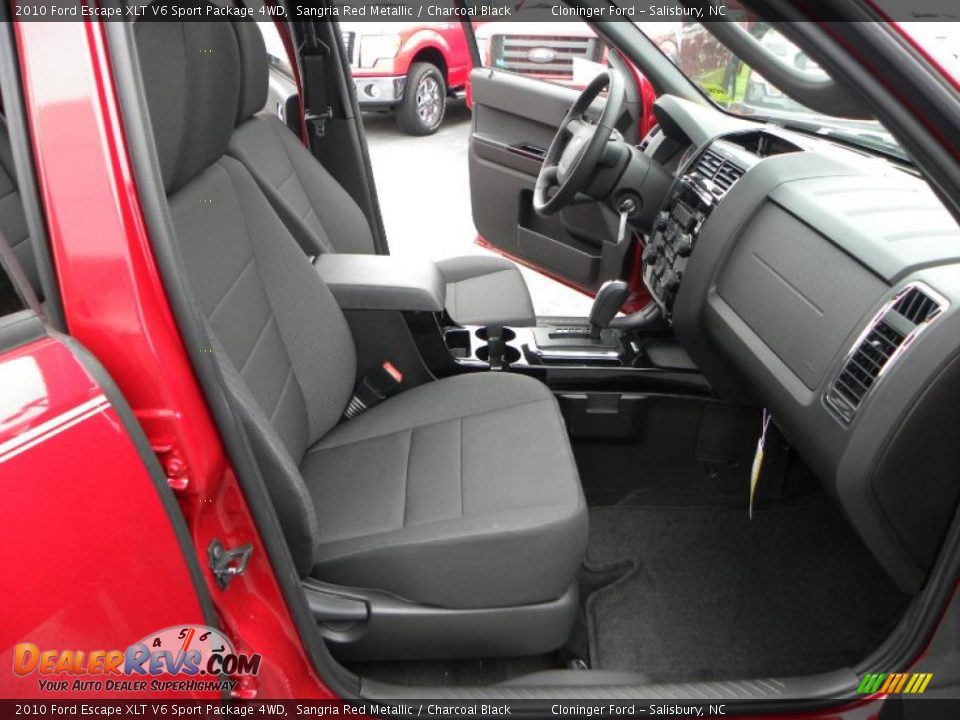 2010 Ford Escape XLT V6 Sport Package 4WD Sangria Red Metallic / Charcoal Black Photo #12