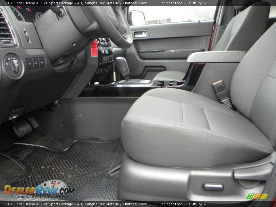 2010 Ford Escape XLT V6 Sport Package 4WD Sangria Red Metallic / Charcoal Black Photo #16