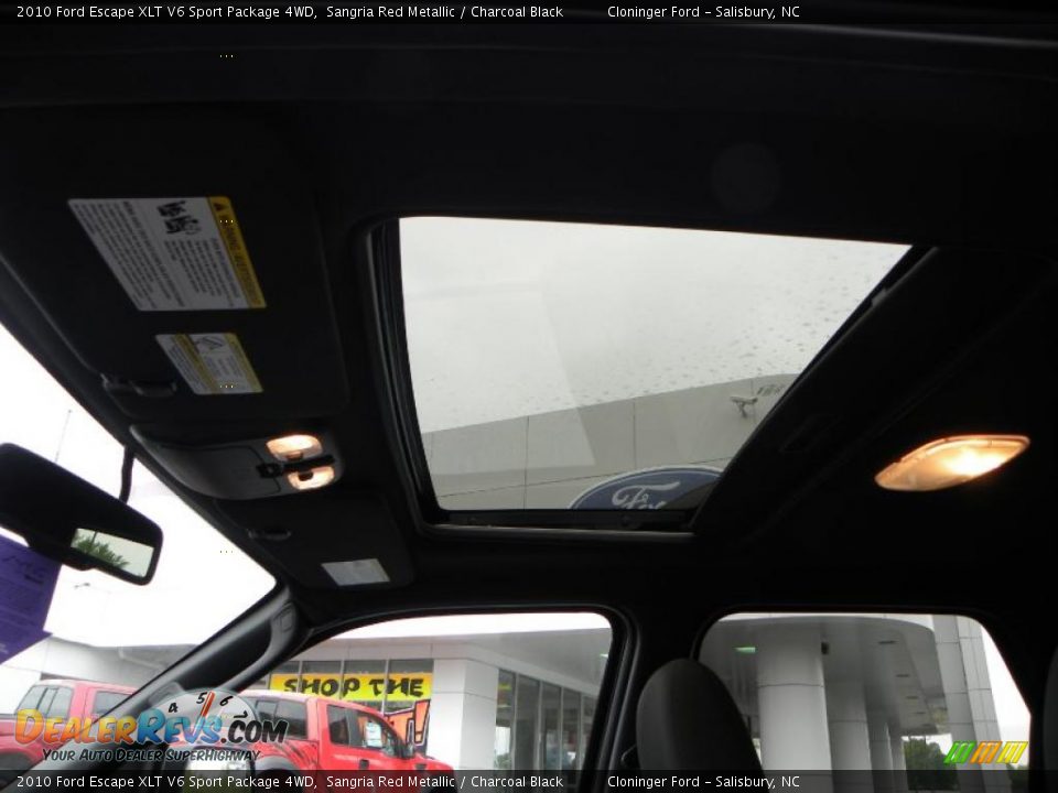 2010 Ford Escape XLT V6 Sport Package 4WD Sangria Red Metallic / Charcoal Black Photo #17