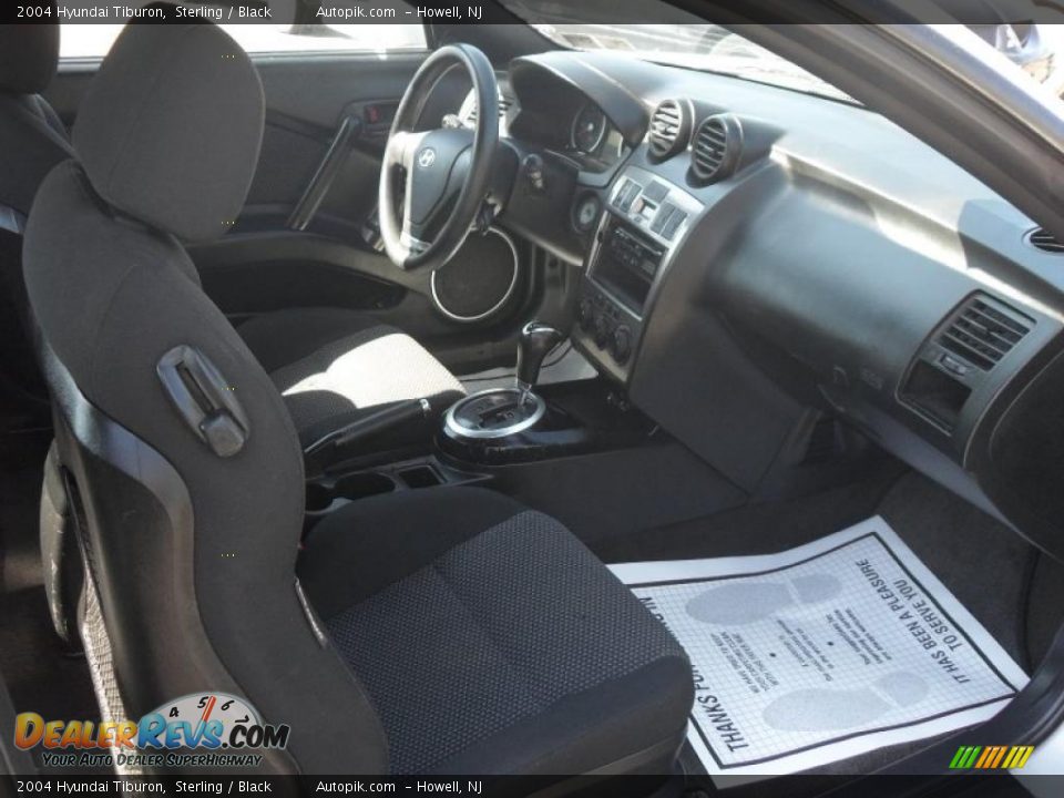 2004 Hyundai Tiburon Sterling / Black Photo #10