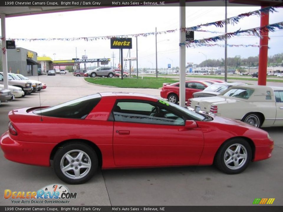 1998 Chevrolet Camaro Coupe Bright Red / Dark Grey Photo #4