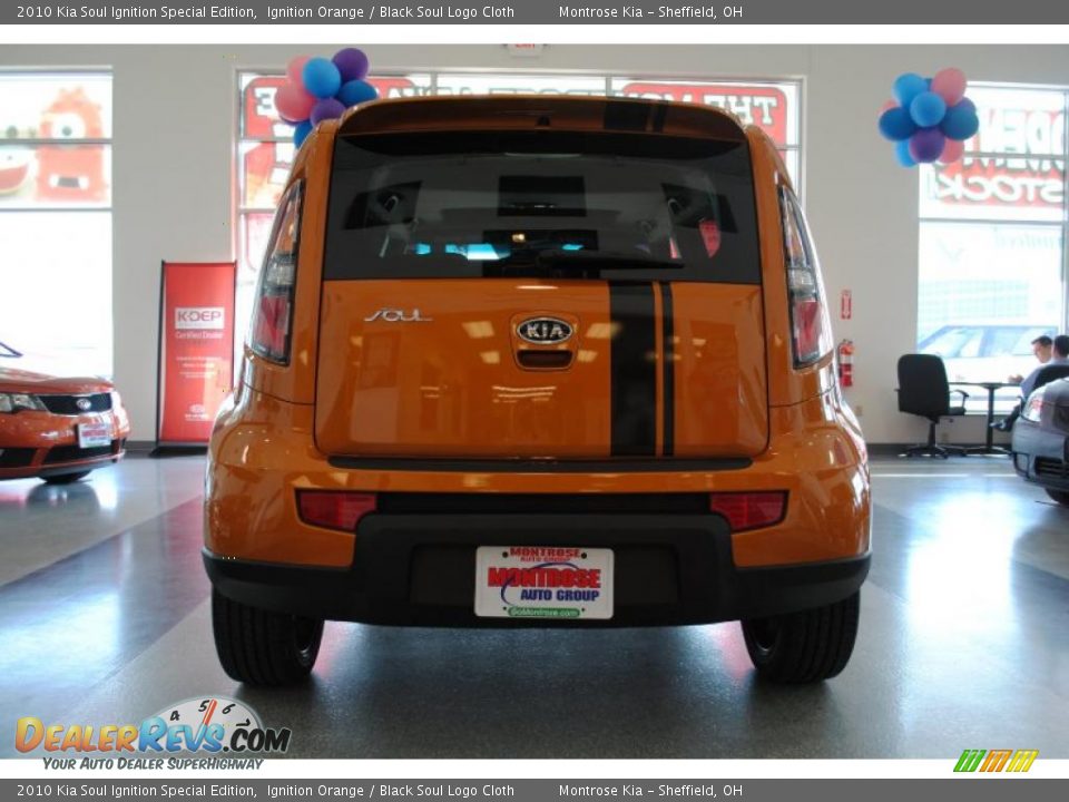 2010 Kia Soul Ignition Special Edition Ignition Orange / Black Soul Logo Cloth Photo #7