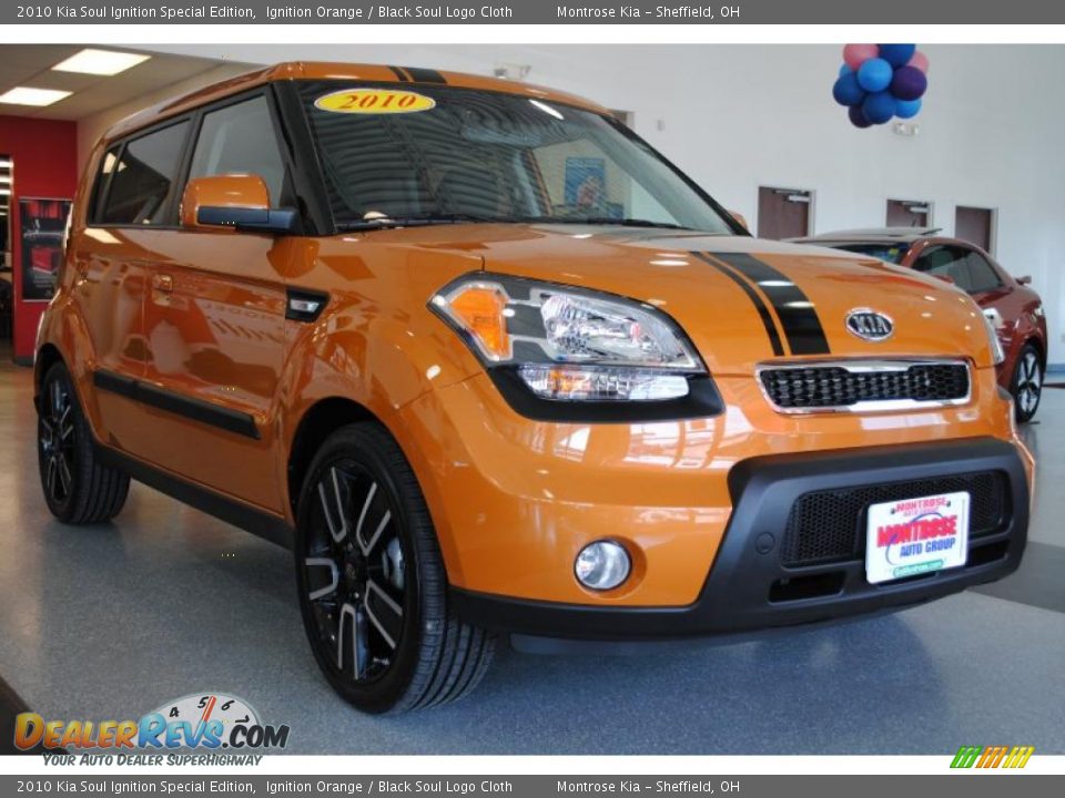 2010 Kia Soul Ignition Special Edition Ignition Orange / Black Soul Logo Cloth Photo #10