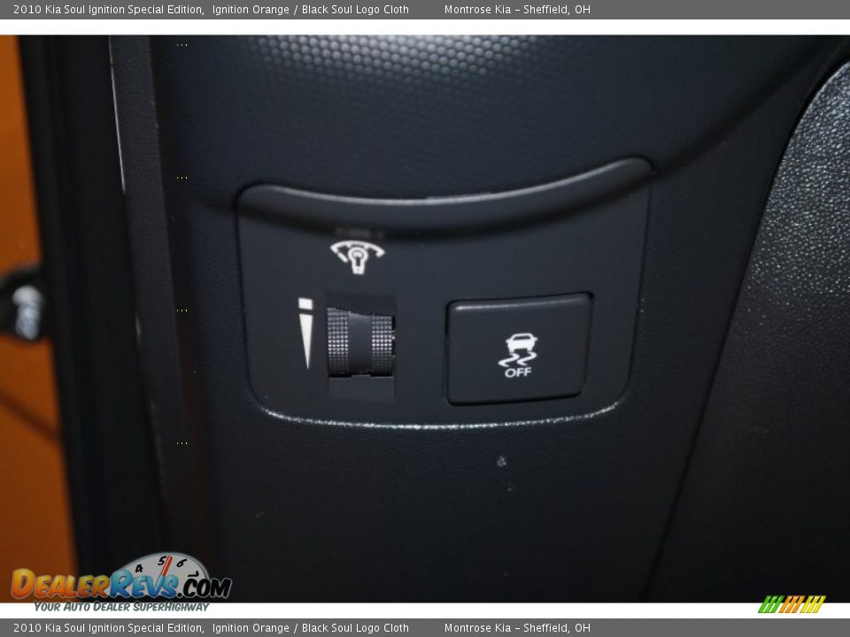 2010 Kia Soul Ignition Special Edition Ignition Orange / Black Soul Logo Cloth Photo #29