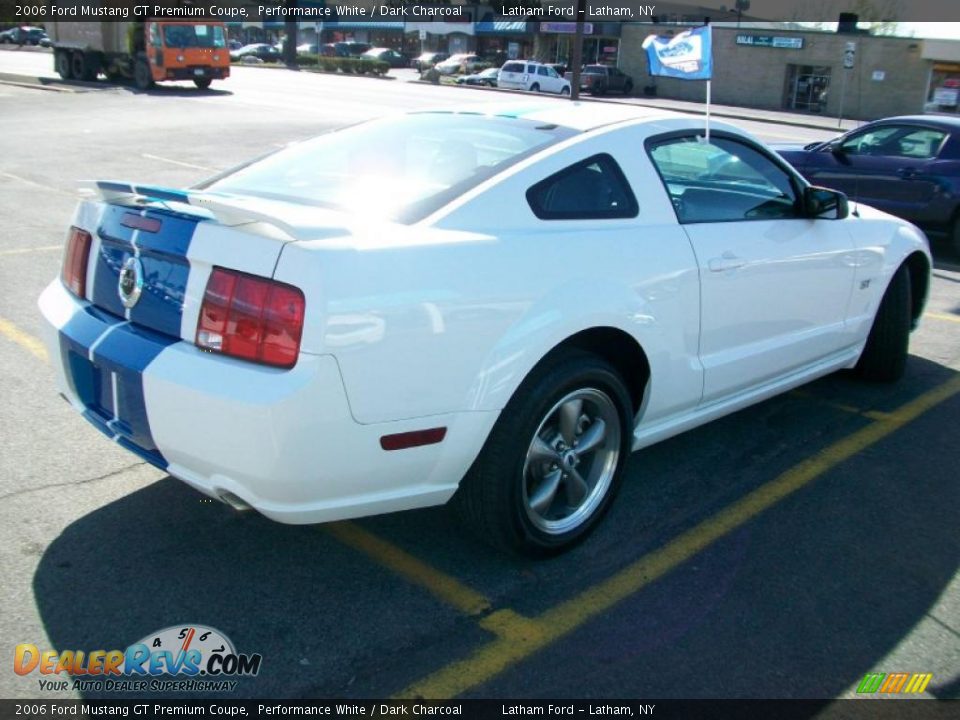 2006 Ford Mustang GT Premium Coupe Performance White / Dark Charcoal Photo #4