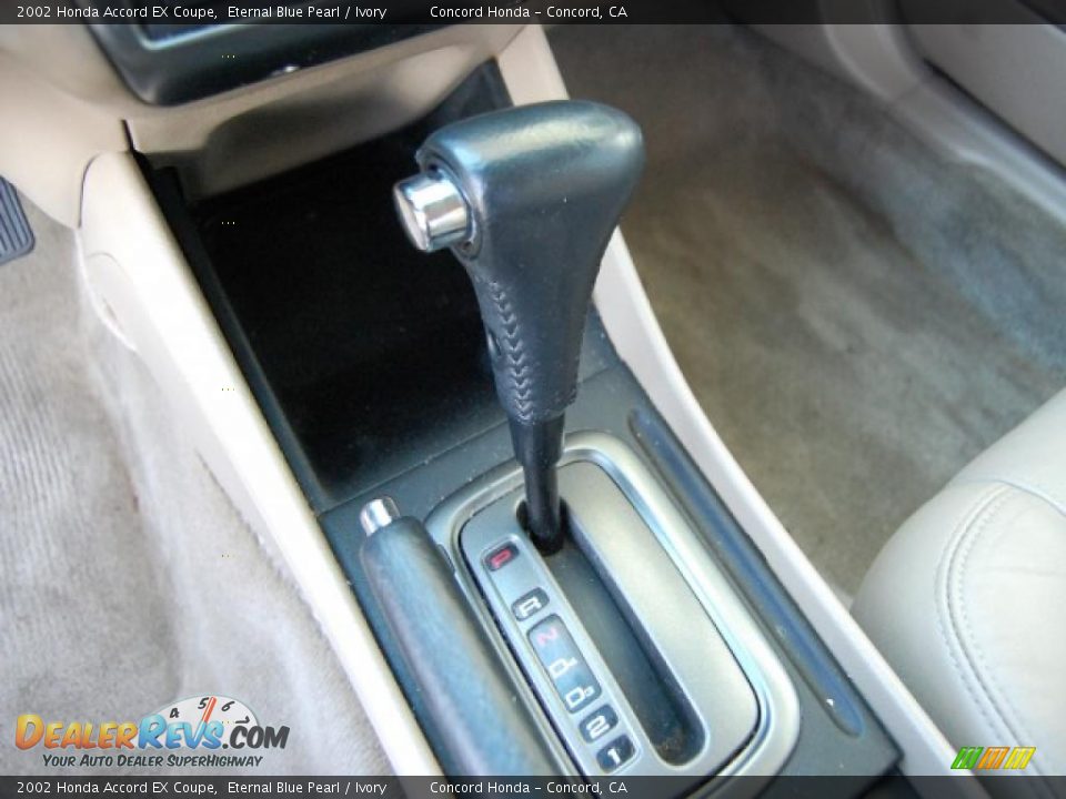 2002 Honda Accord EX Coupe Eternal Blue Pearl / Ivory Photo #21