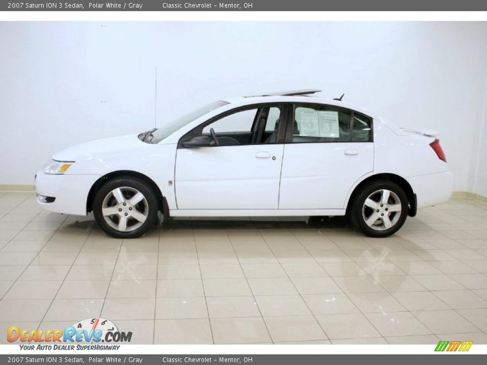 2007 Saturn ION 3 Sedan Polar White / Gray Photo #4