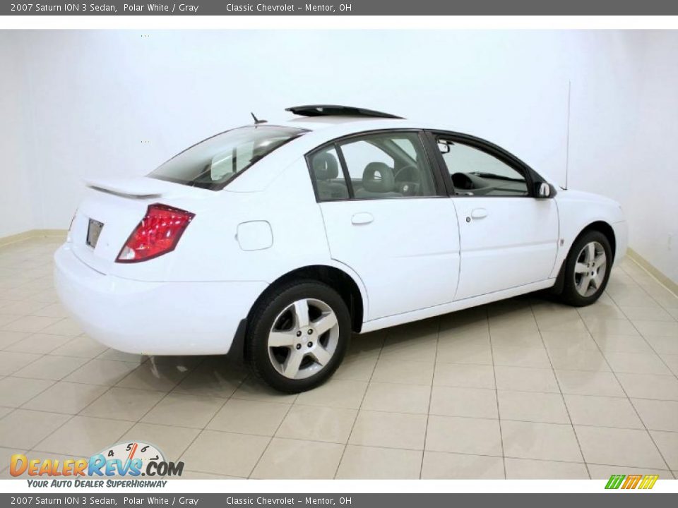 2007 Saturn ION 3 Sedan Polar White / Gray Photo #7