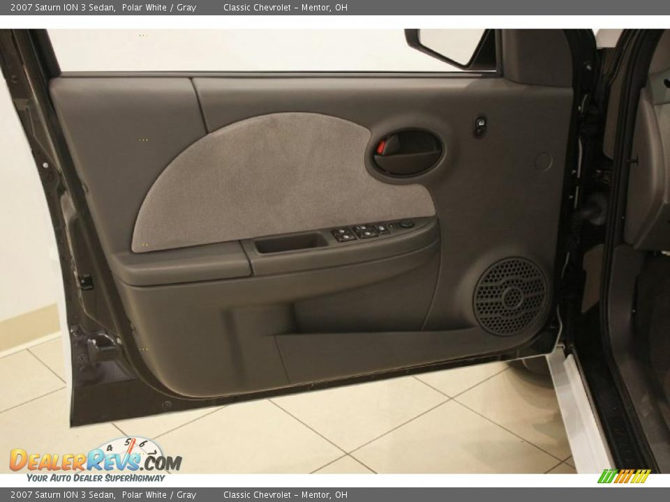 2007 Saturn ION 3 Sedan Polar White / Gray Photo #8