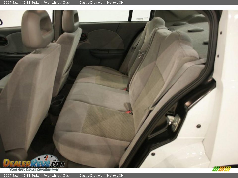 2007 Saturn ION 3 Sedan Polar White / Gray Photo #21