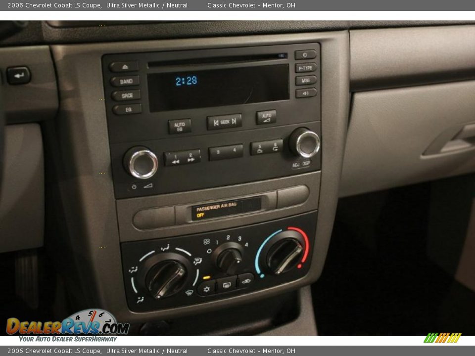 2006 Chevrolet Cobalt LS Coupe Ultra Silver Metallic / Neutral Photo #13