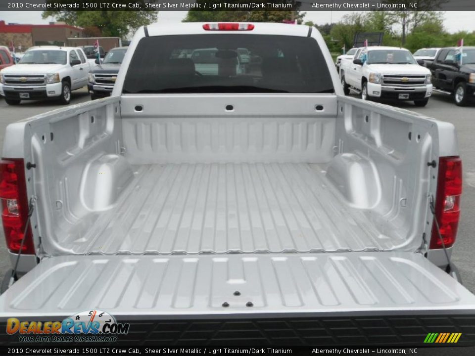 2010 Chevrolet Silverado 1500 LTZ Crew Cab Sheer Silver Metallic / Light Titanium/Dark Titanium Photo #4